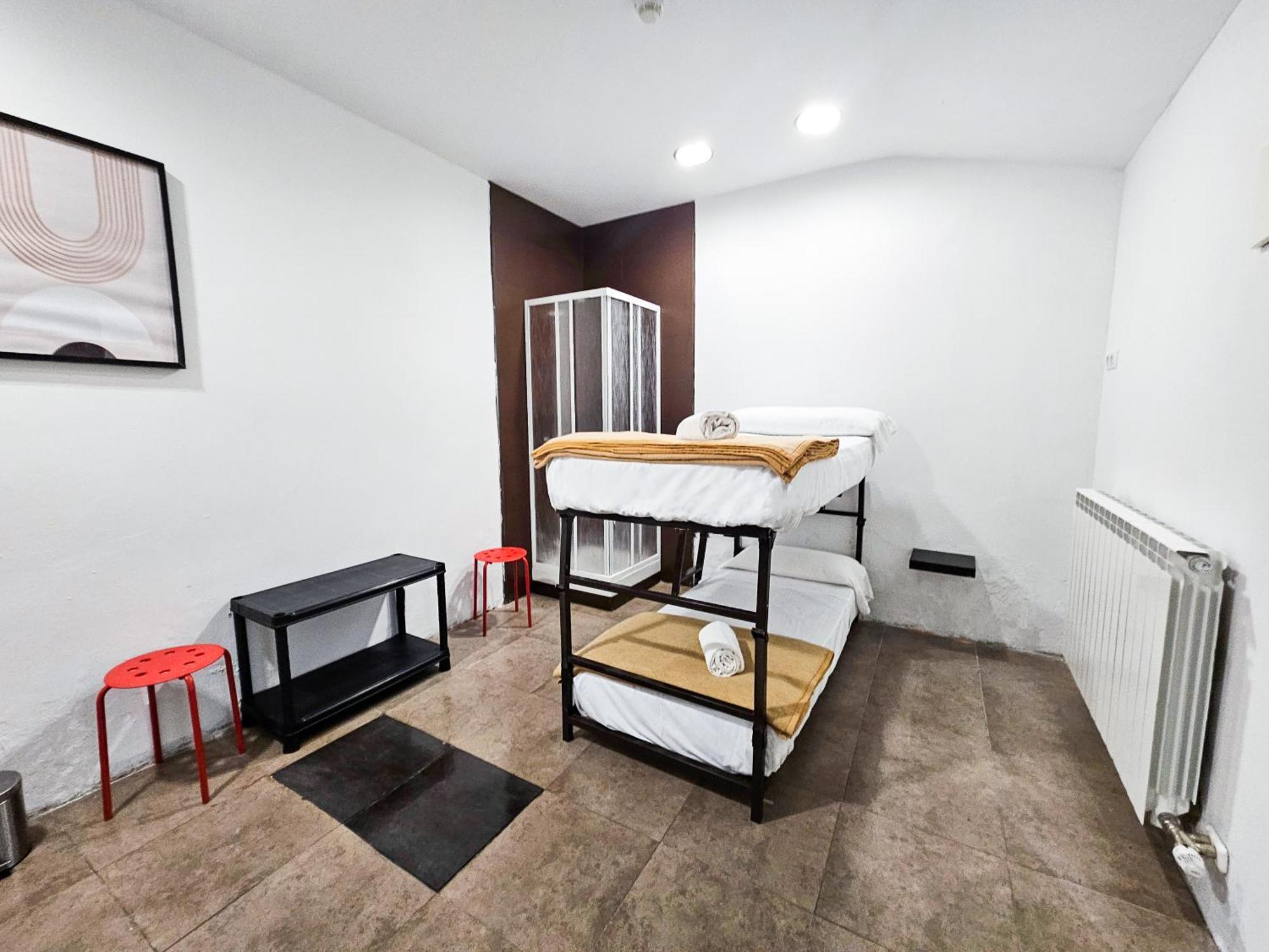 Hostel Backpacker Solopuent Кастьєльйо-де-Хака Екстер'єр фото